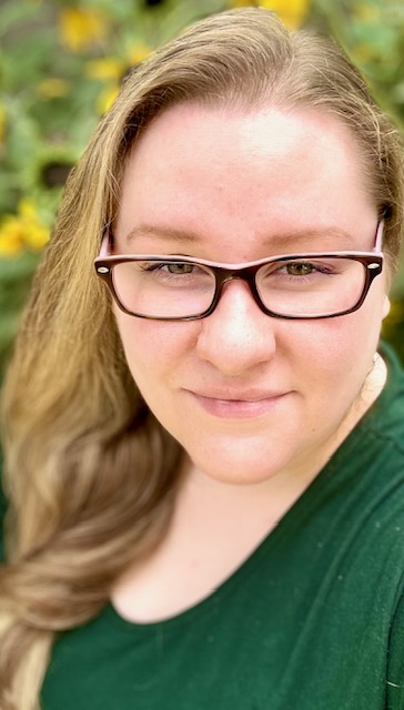 Deanna Lutzek